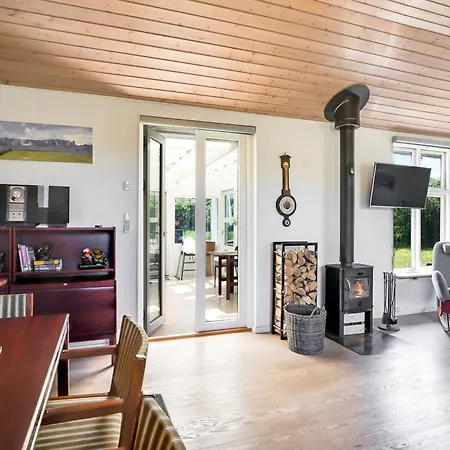 Cozy Summer House In The Heart Of North Zealand Casa vacanze Græsted