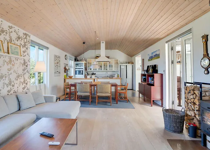 Cozy Summer House In The Heart Of North Zealand