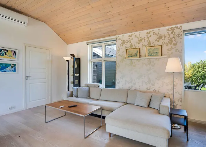 Cozy Summer House In The Heart Of North Zealand Græsted